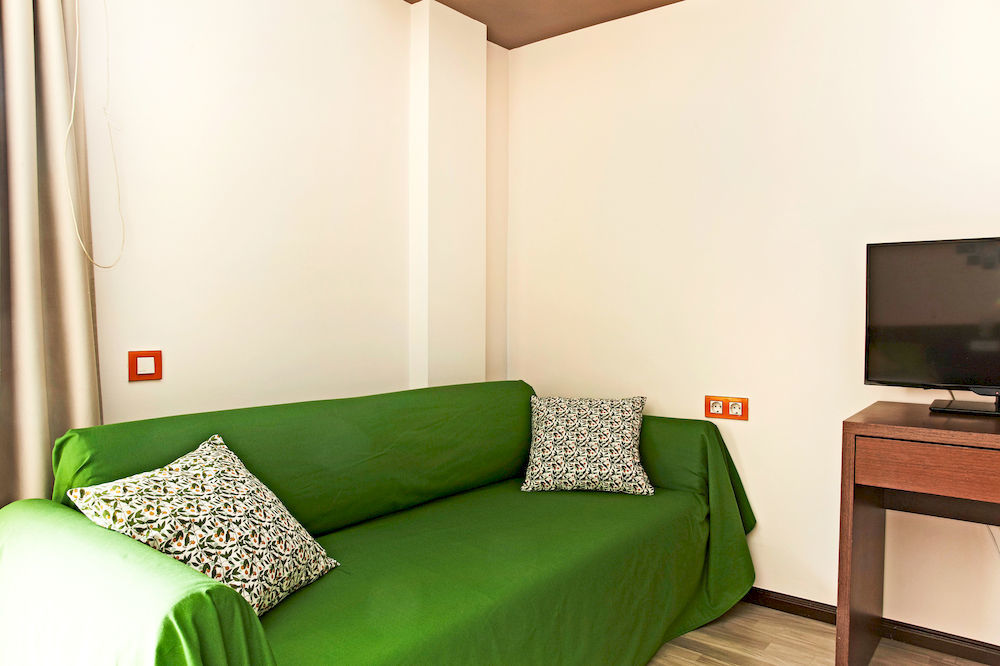 Hotel Ginosi Basics Centric Apartel Castelldefels Exteriér fotografie